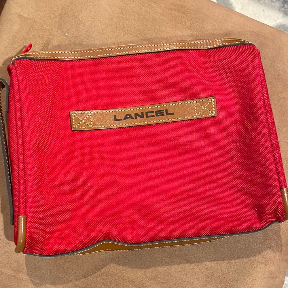 Canvas travel bag red